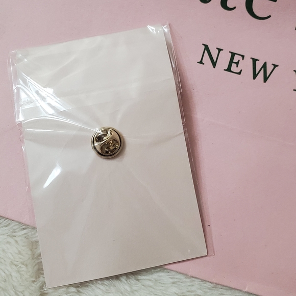 Kate Spade ♠️ Spade Pin Brooch - Picture 3 of 5